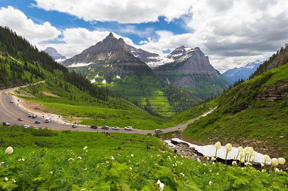 Visit the GOING-TO-THE-SUN ROAD at Glacier National Park by train with Amtrak Vacations Going-to-the-Sun Road at Glacier National Park
