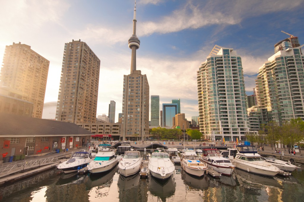 Combine New York and Eastern Canada with an epic rail vacation with Amtrak Vacations Toronto skyline
