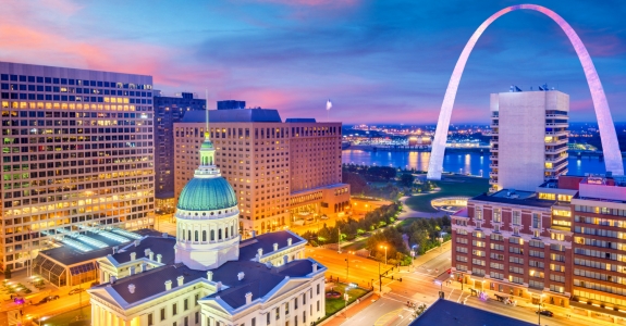st. louis city view with the Arch